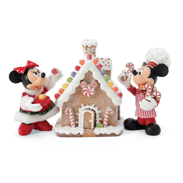 Disney Possible Dreams Minnie and Mickey's Gingerbread House **PREORDER ITEM**